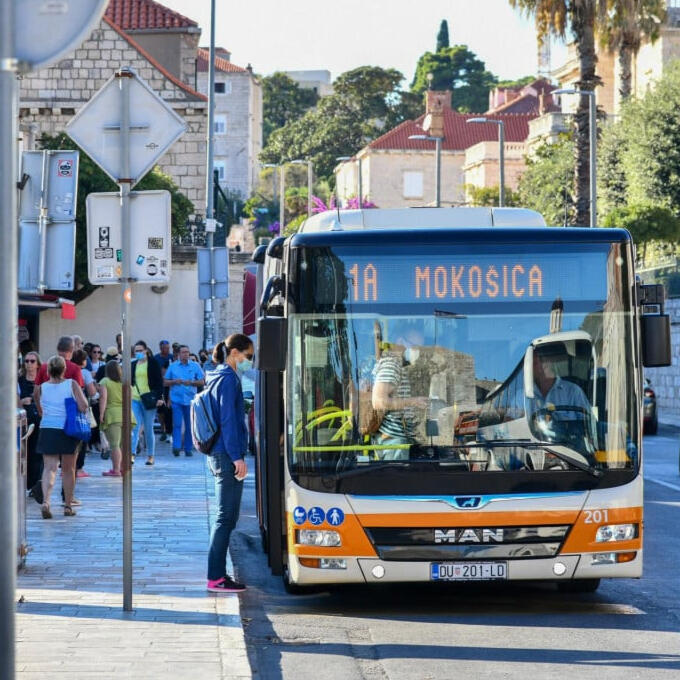 Bus station!