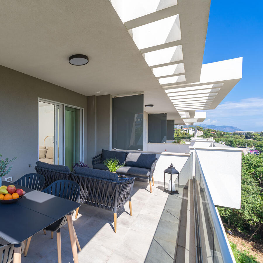 THE SIGNATURE SUITE