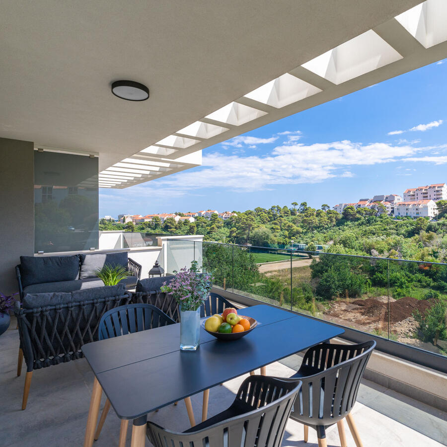 THE SIGNATURE SUITE