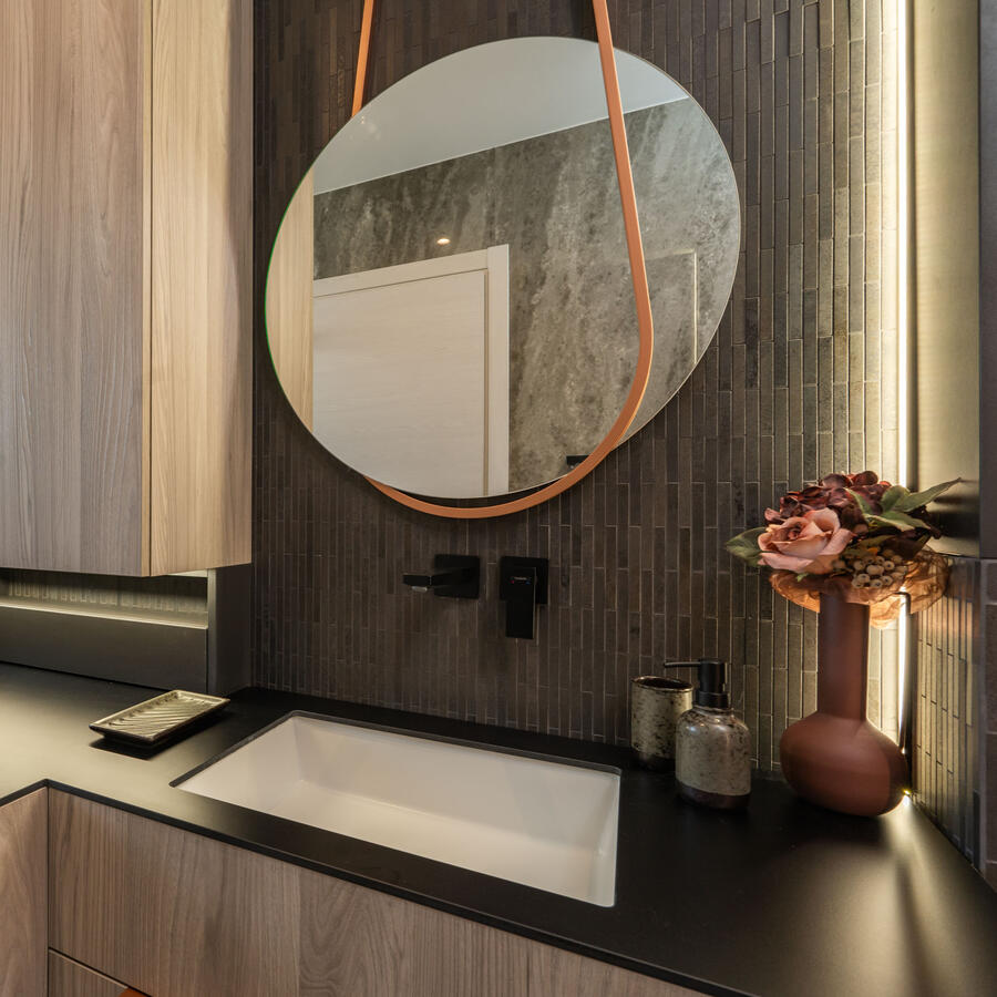 THE SIGNATURE SUITE